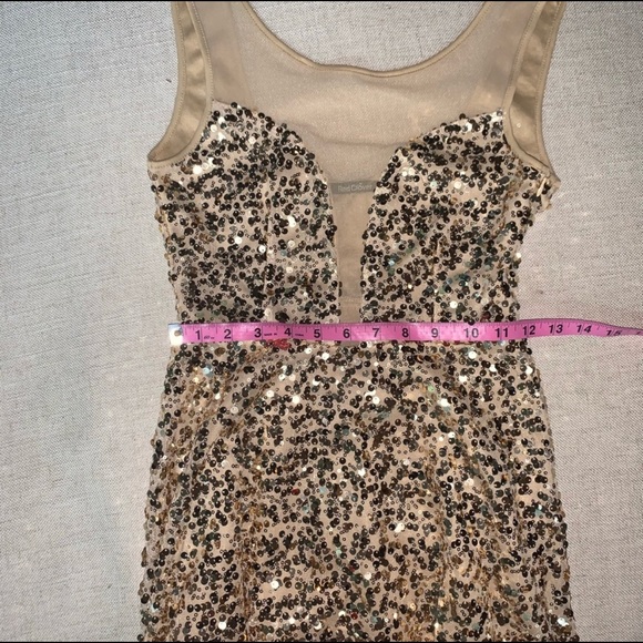 Red Clover Gold Sequin Cocktail Dress - Picture 9 of 11